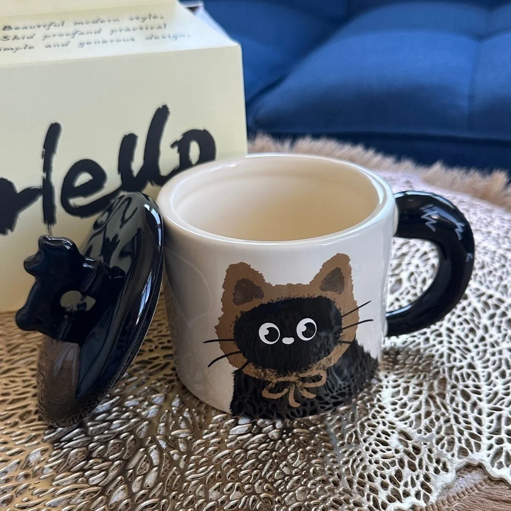 Black and White Cat Mug with Lid